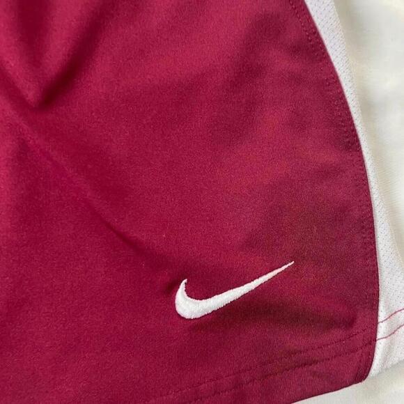 Nike skirt - Picture 3 of 3